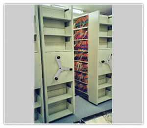 heavy-duty mobile shelving MOBILEX spaceFRONT  Montel