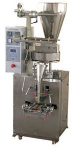V-FFS bagging machine with volumetric feeder 40 - 110 p/min | DINKY VOLUMETRIC 2 American Packaging & Plant Equipment