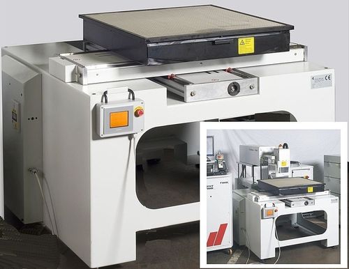 XY positioning table Tullio Giusi