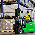 electrical forklift truck / 3-wheel - 1 500 - 2 000 kg | B300 series