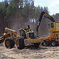 forestry skidder - 16 895 kg (37 250 lb), 194 kW (260 hp) | 630D/630E