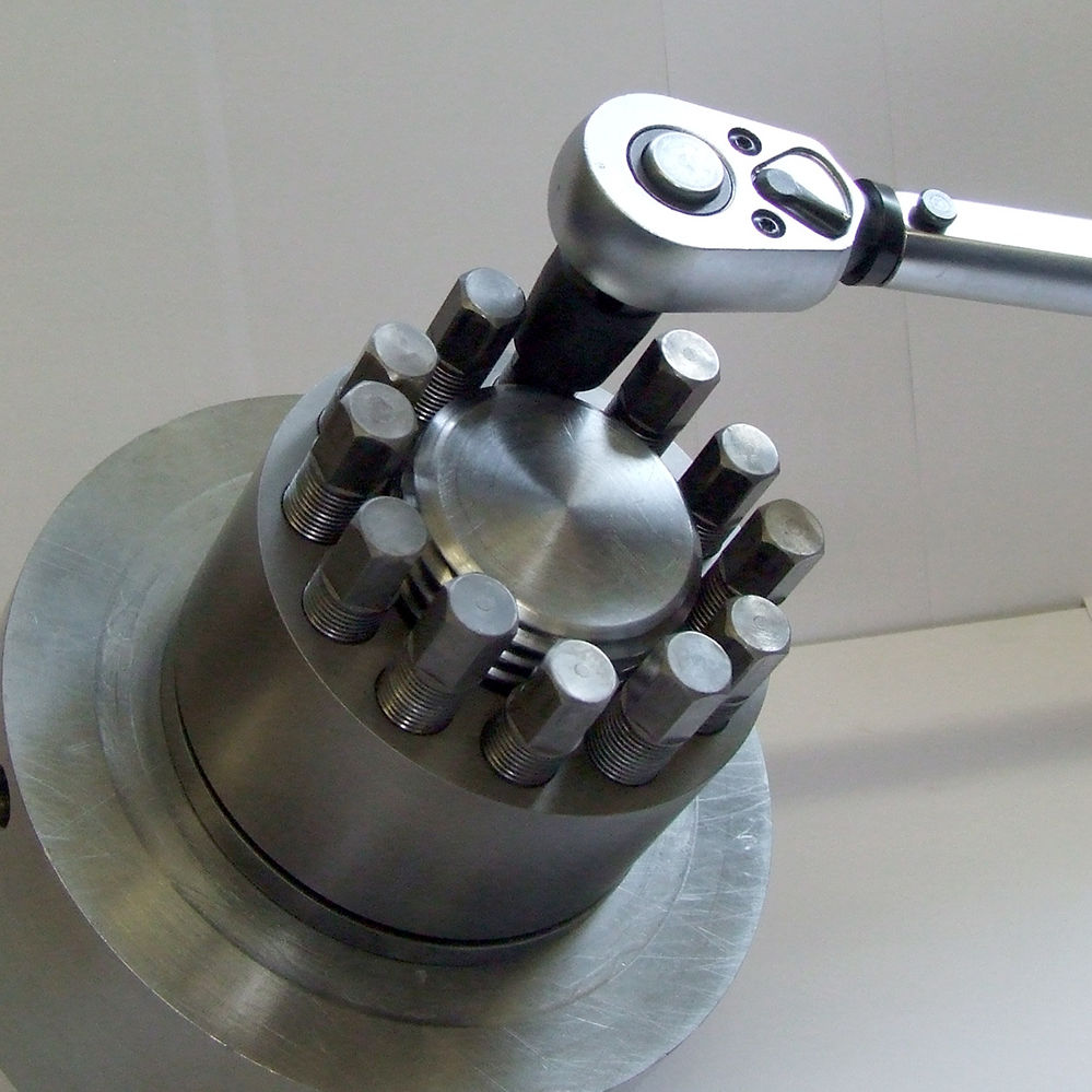Mechanical bolt tensioner AS Tech Industrie und Spannhydraulik GmbH