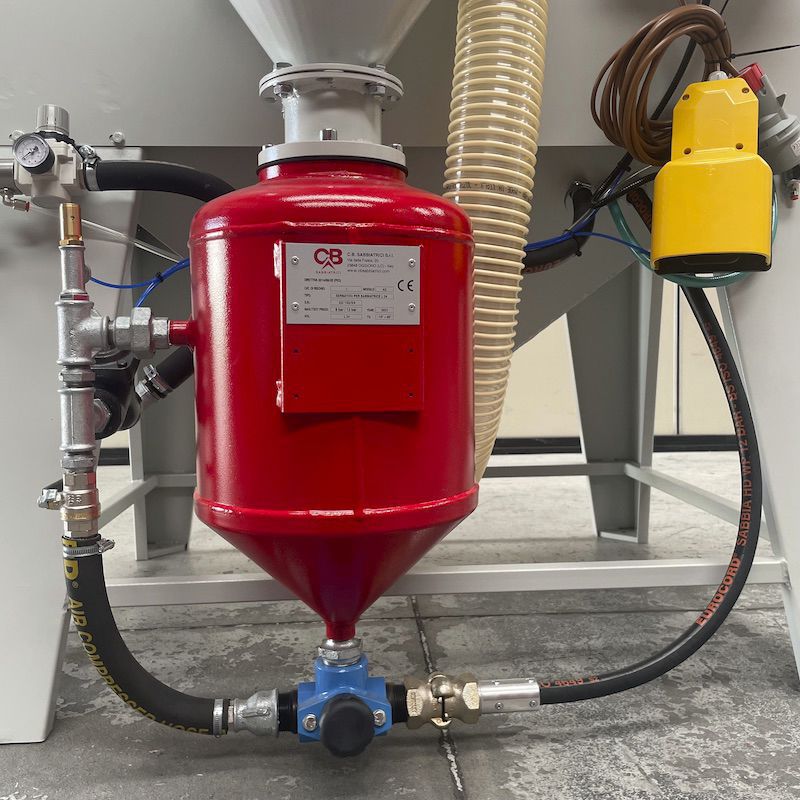 Manual sandblasting machine C.B. SABBIATRICI S.R.L. pressure / for