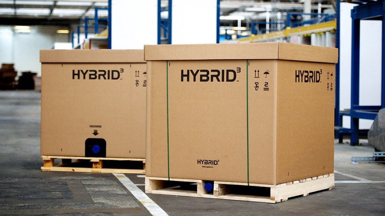 Corrugated cardboard packaging Hybrid³ DS Smith transport