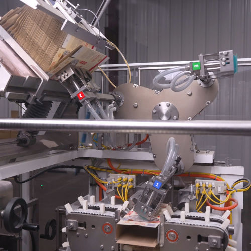 Horizontal cartoner Triangle Package Machinery Co. compact / high