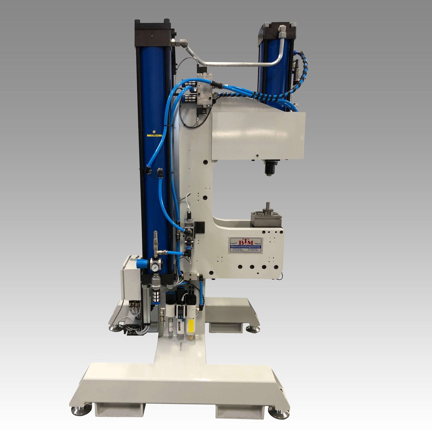 Hydro-pneumatic press - BTM Europe Blechverb. GmbH - insertion / C ...