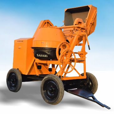 Self Loading Concrete Mixer