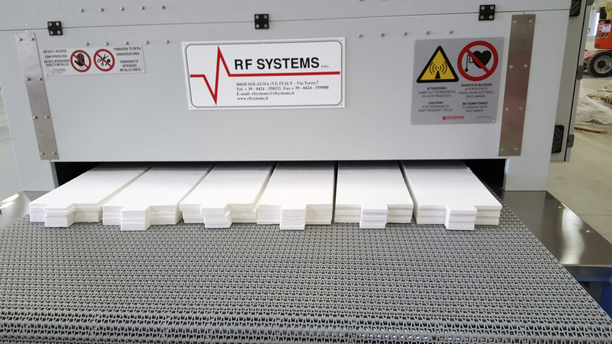 Radio frequency dryer RF SYSTEMS hot air