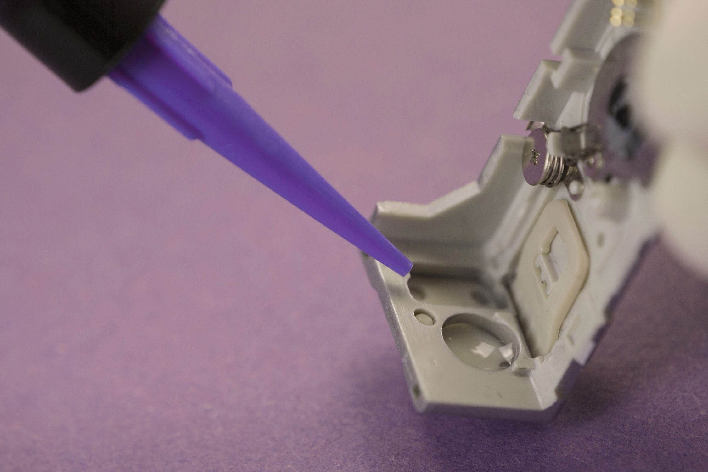 Dualcuring adhesive UV22DC801Med Master Bond epoxy / for metal