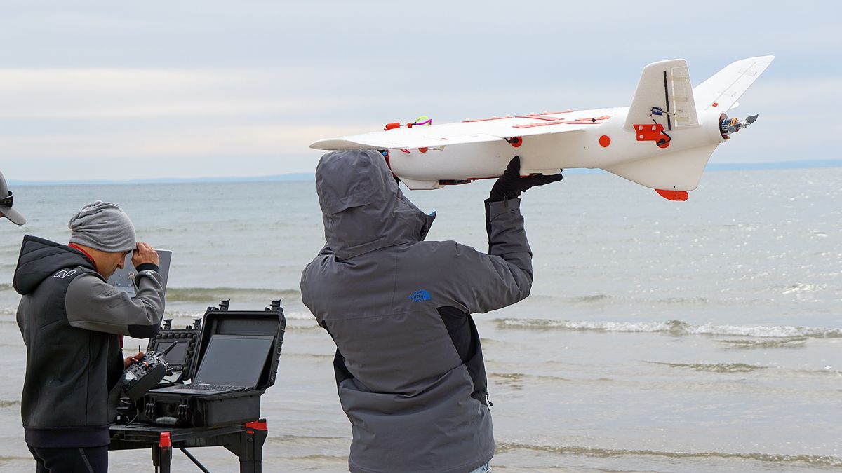 Fixed-wing UAV - Aeromapper Talon Amphibious - Aeromao - mapping ...