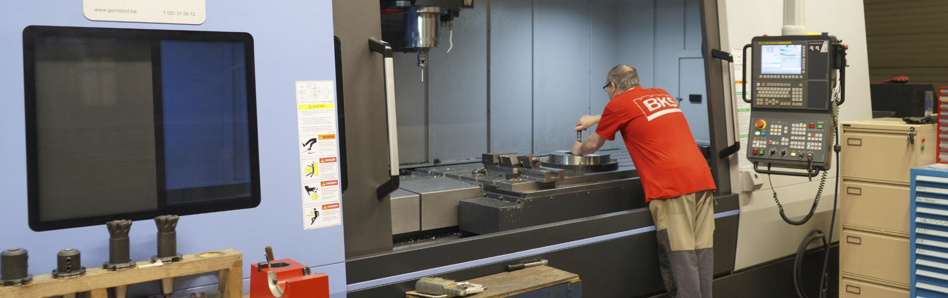 Surface grinding BKS N.V. stainless steel / industrial