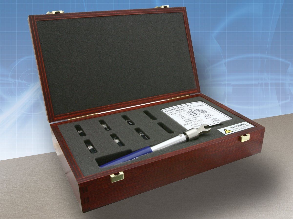 VNA calibration kit VNA Pasternack Enterprises, Inc.