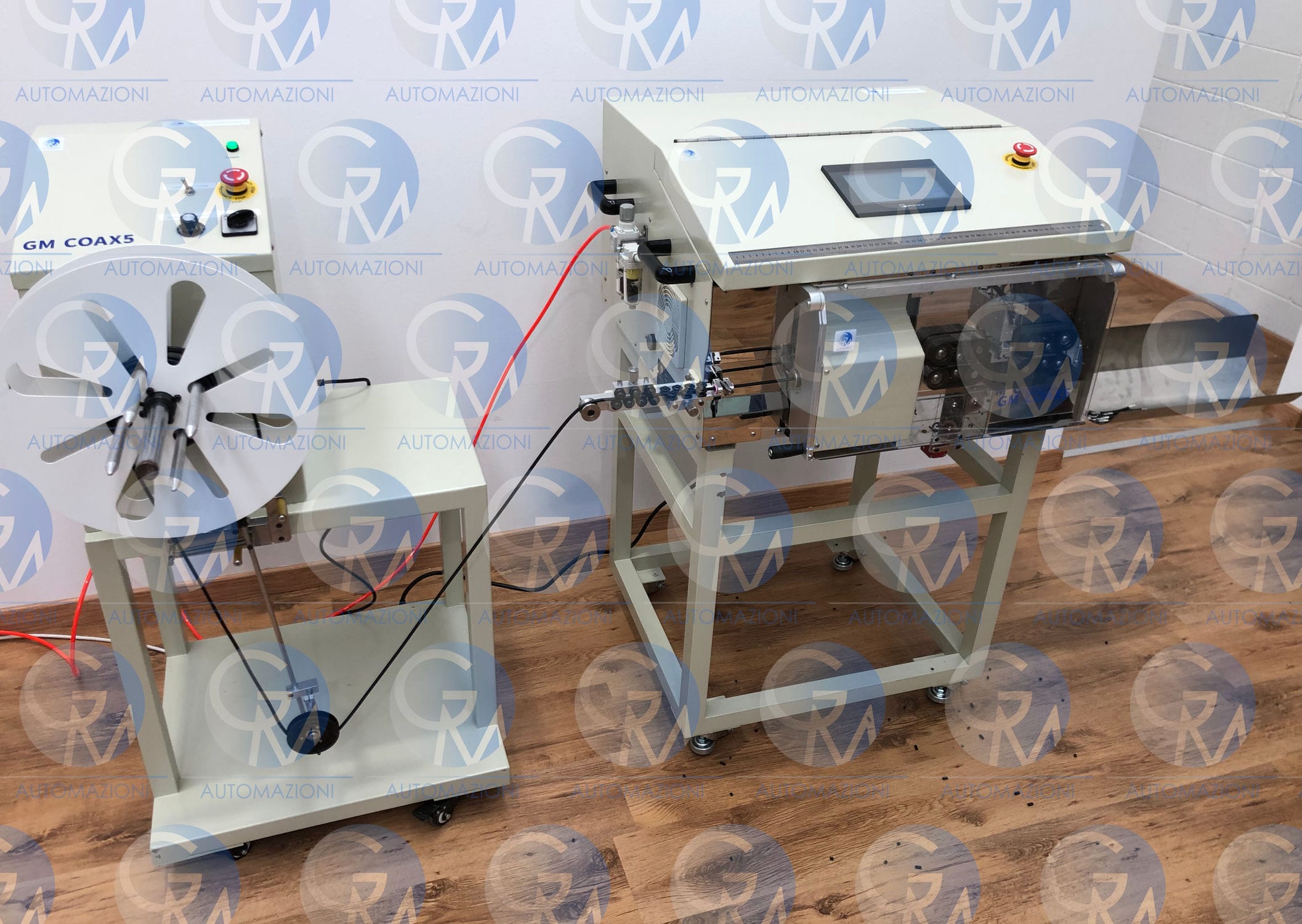 Coaxial cable cutting and stripping machine COAX5 GM AUTOMAZIONI