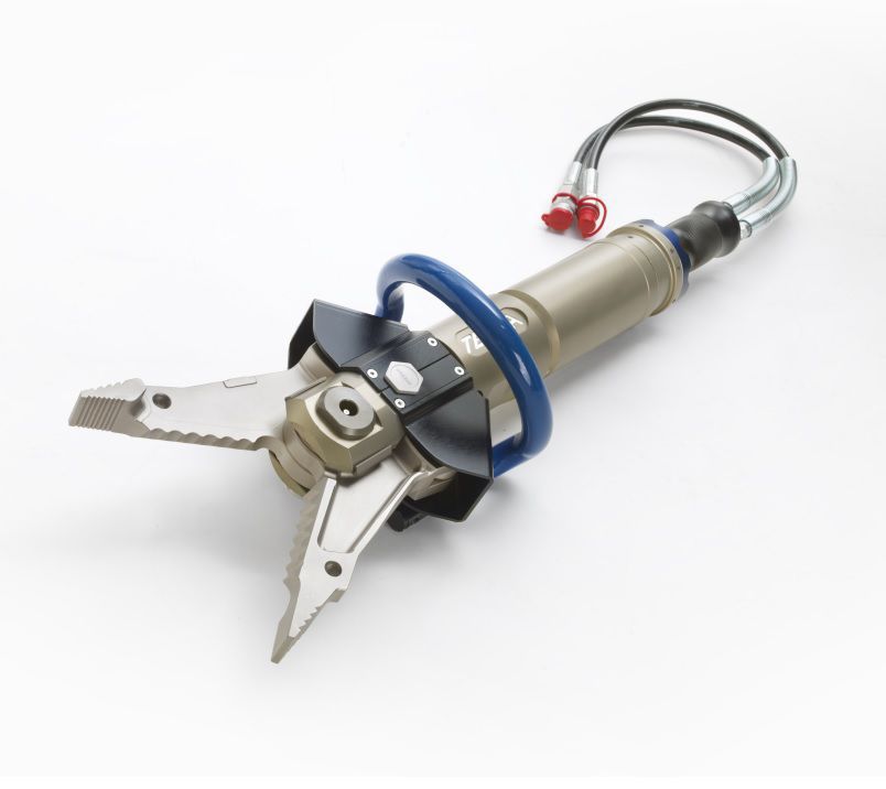 Metal hydraulic spreadercutter CS350 Tehma SA for recycling