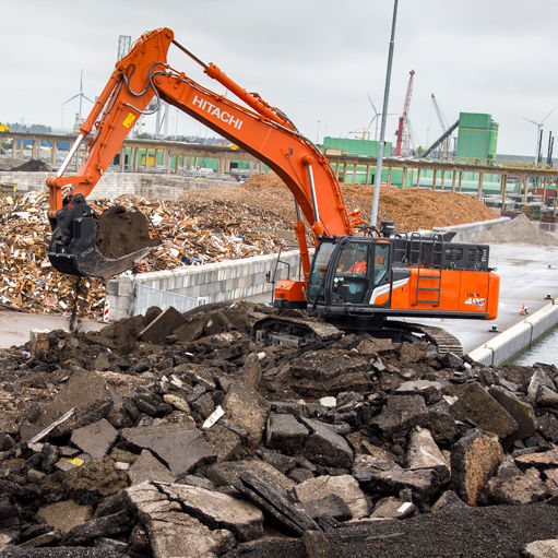 Large excavator - ZX490LCH-7 - Hitachi Construction Machinery 