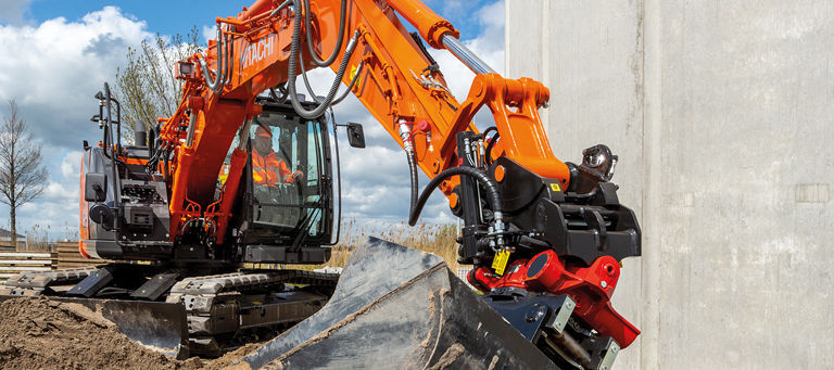 Medium excavator - ZX135US-7 - Hitachi Construction Machinery