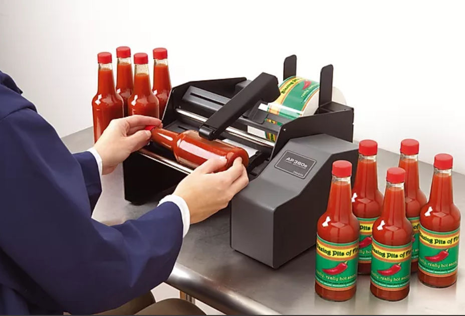 Manual label applicator IZIDOZ semiautomatic / for bottles / for