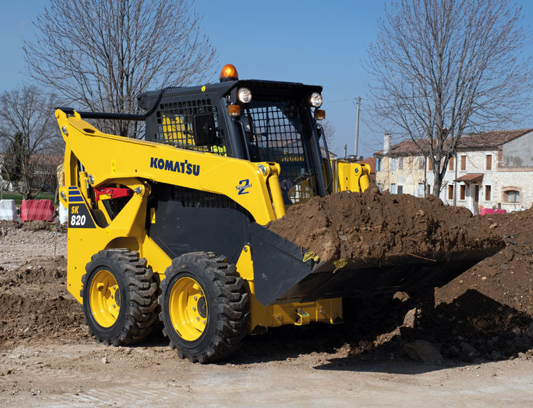 コマツ　SK820-8 タイヤ式スキッドステアローダー　1:25スケール KOMATSU SK820-8 タイヤ式スキッドステアローダー1:25スケール