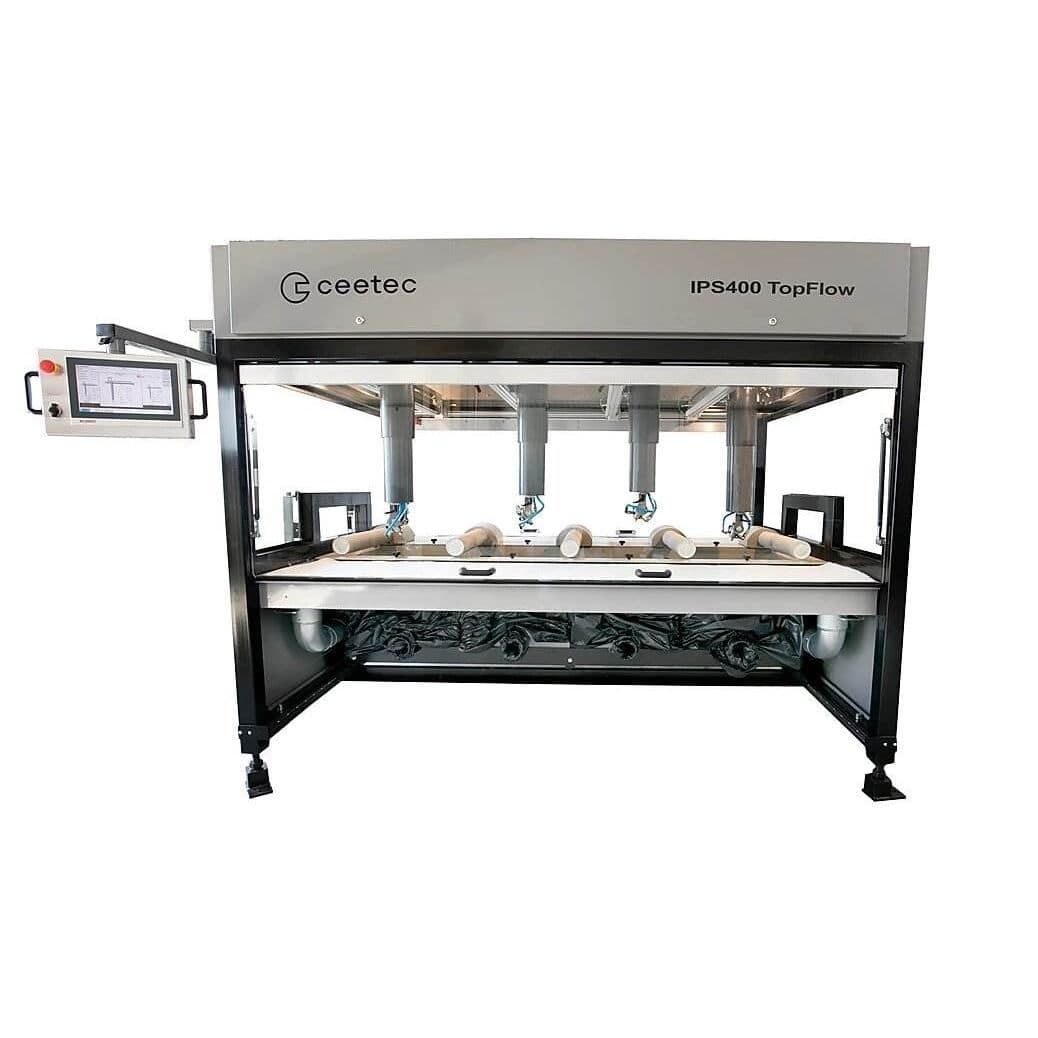 Enclosed paint booth IPS400 TopFlow Ceetec A/S for the wood