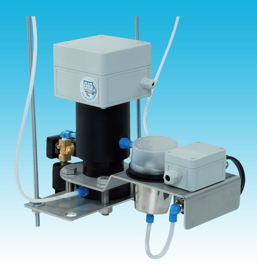 Refrigerant gas leak detector MiniCal III GfG sniffing