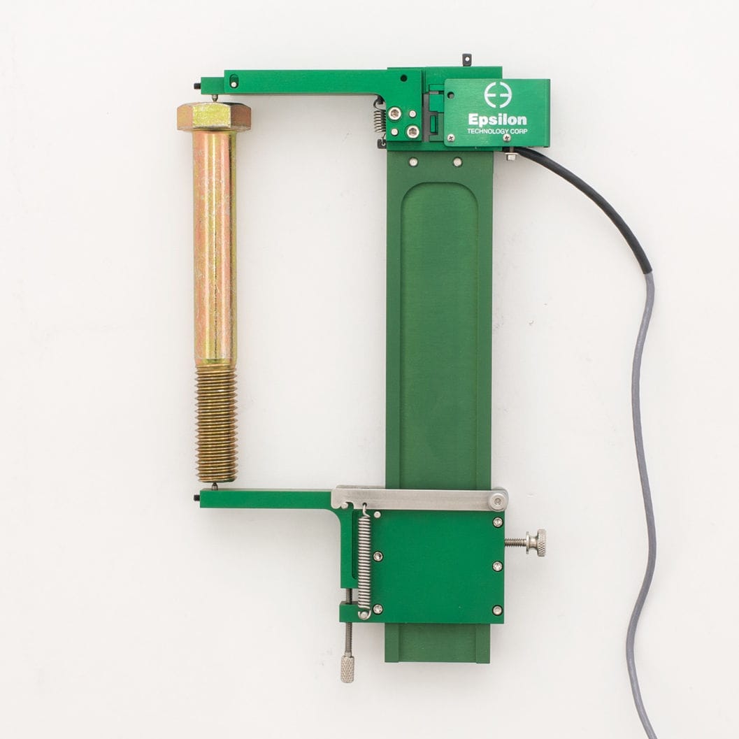 Strain gauge extensometer 3565 series Epsilon Technology laser