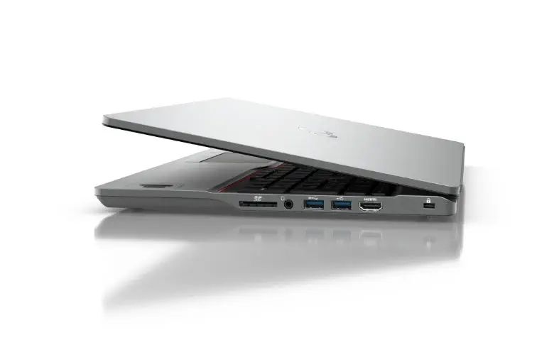 Mobile computer workstation - CELSIUS H5511 - Fujitsu - Intel