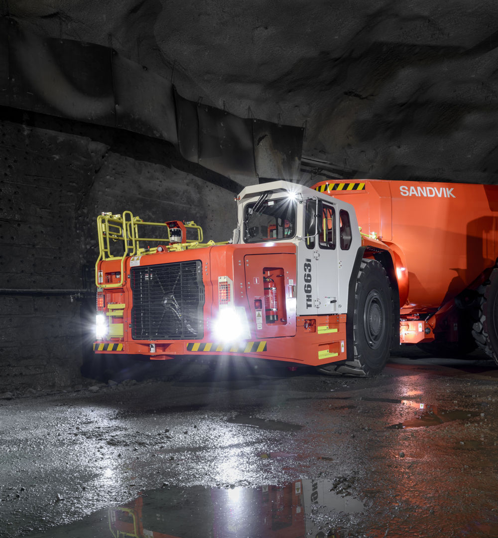 Articulated dump truck - Toro® TH663i - Sandvik Mining and Rock