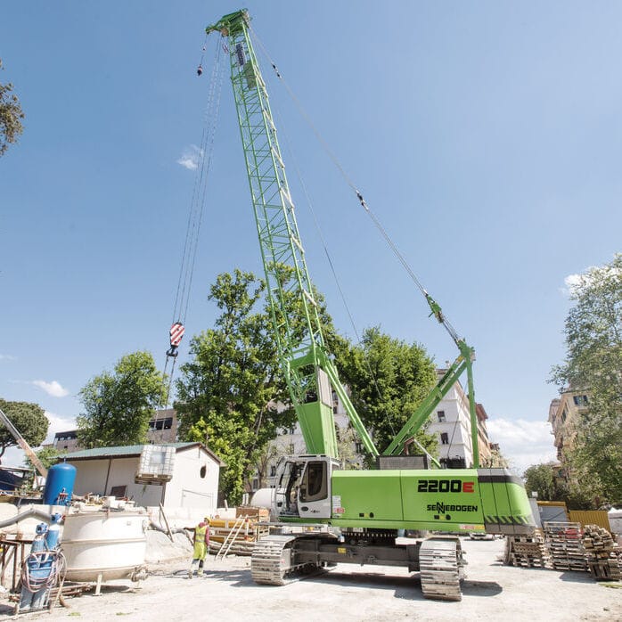 Crawler crane - 2200 G - SENNEBOGEN Maschinenfabrik GmbH - boom