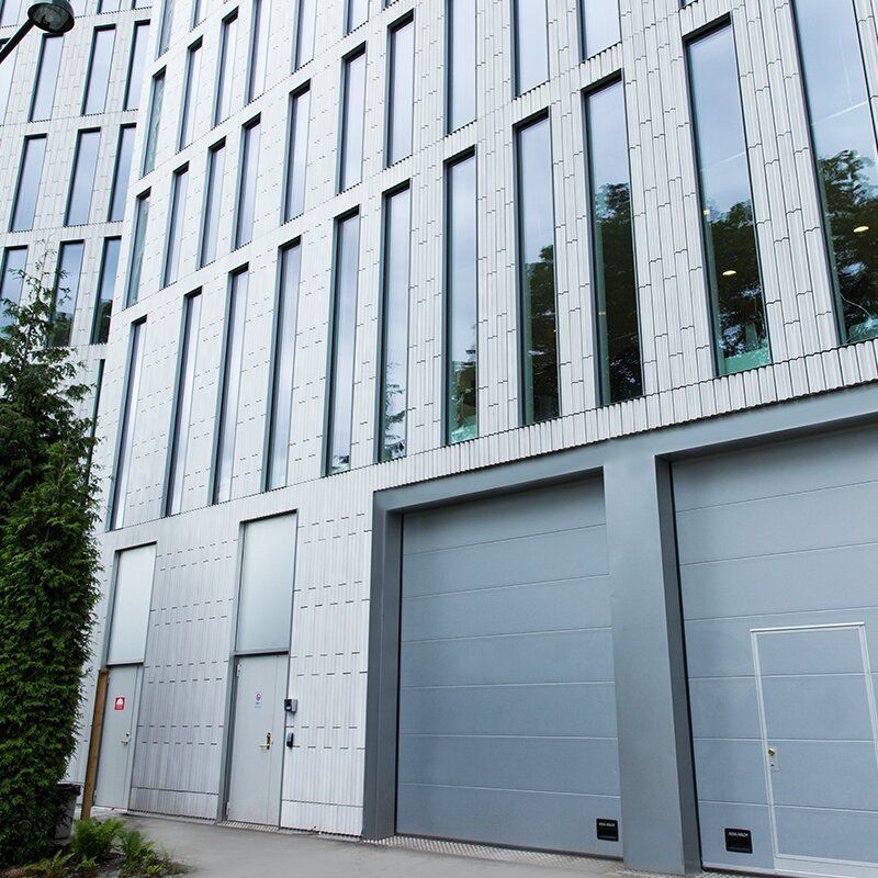 Sectional door OH1042P ASSA ABLOY Entrance Systems pedestrian