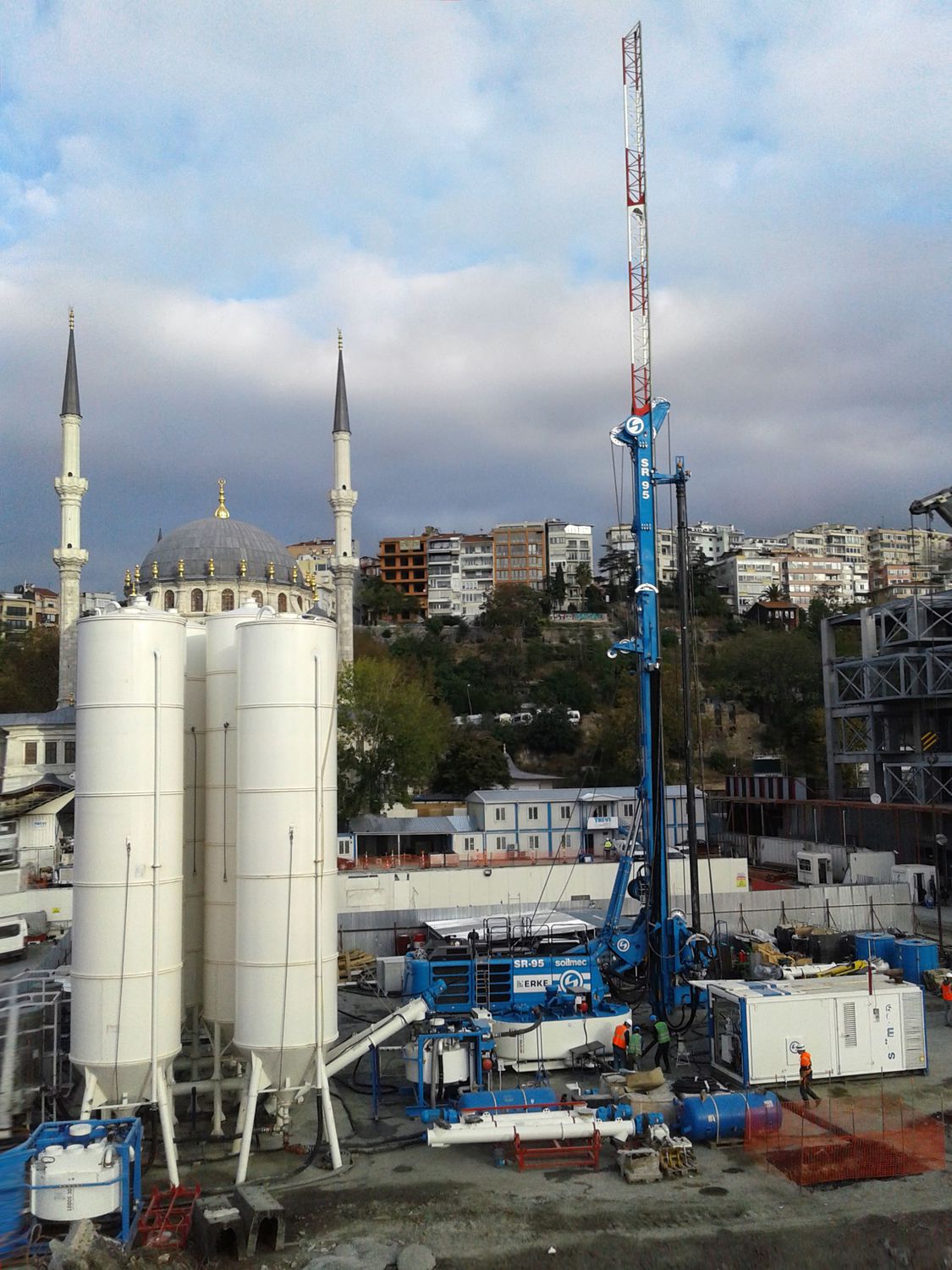 Continuous flight auger (CFA) drilling rig SR95 SOILMEC S.P.A