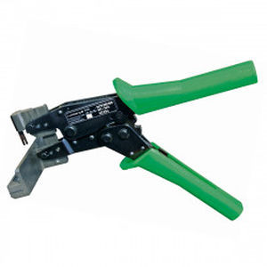 Electrical connector fitting tool