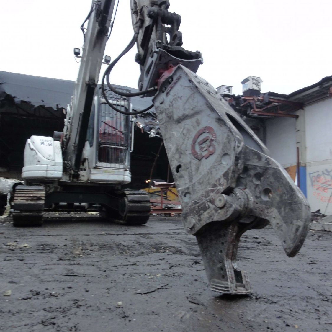 Hydraulic demolition shears DMS series Demarec for excavators