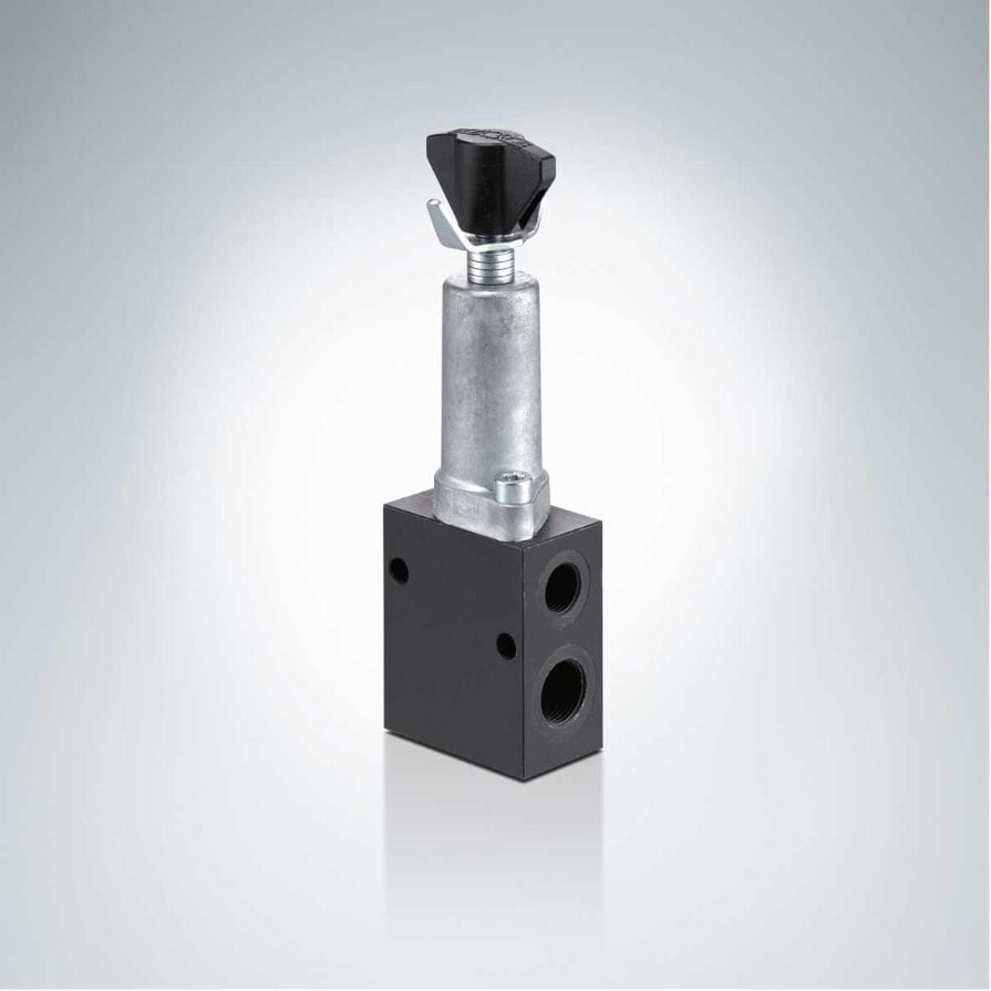 hydraulically-operated valve / pressure-reducing / for oil