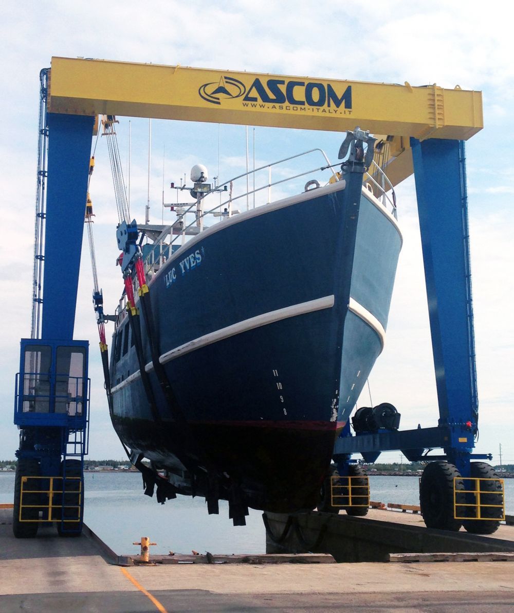 Selfpropelled gantry crane BHT 200 SpA for marine applications / hydraulic