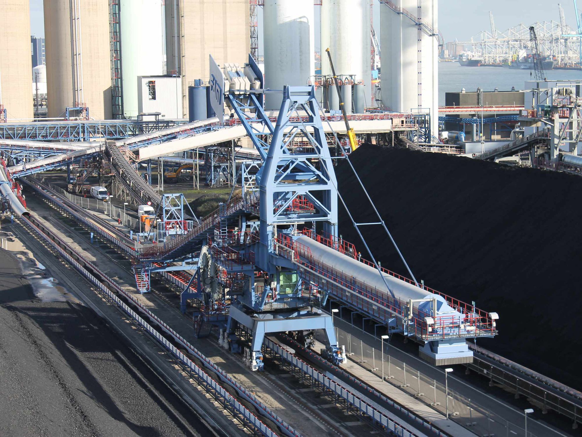 Bulky product radial stacker FAM for bulky products / mobile / rail