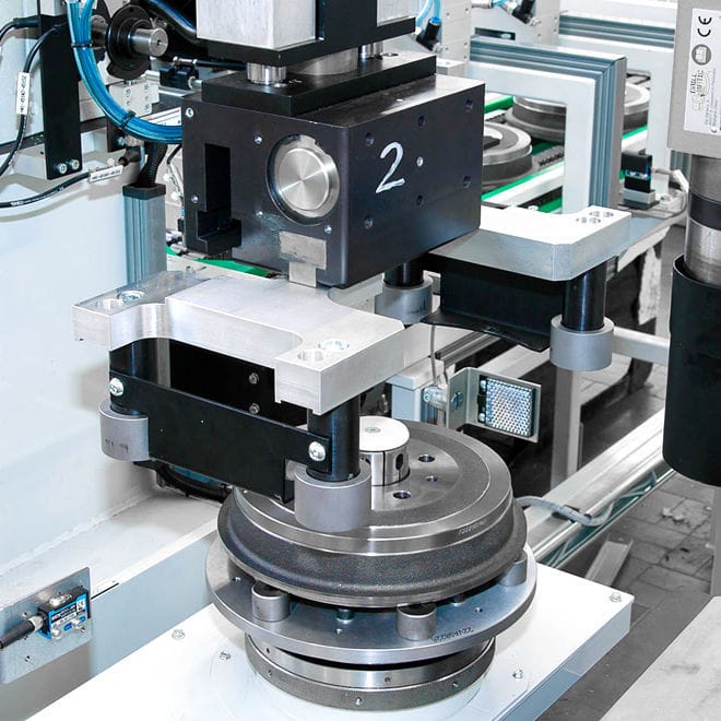 Vertical balancing machine VUBK50UFAC CEMB static / brake drum