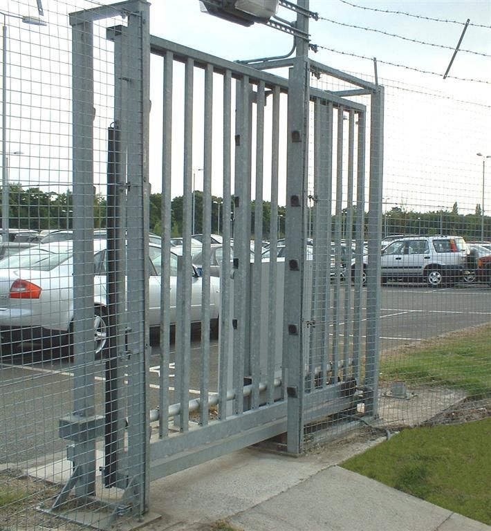 Pedestrian gate - FRONTIER PITTS FRANCE - rotating / sliding / manual