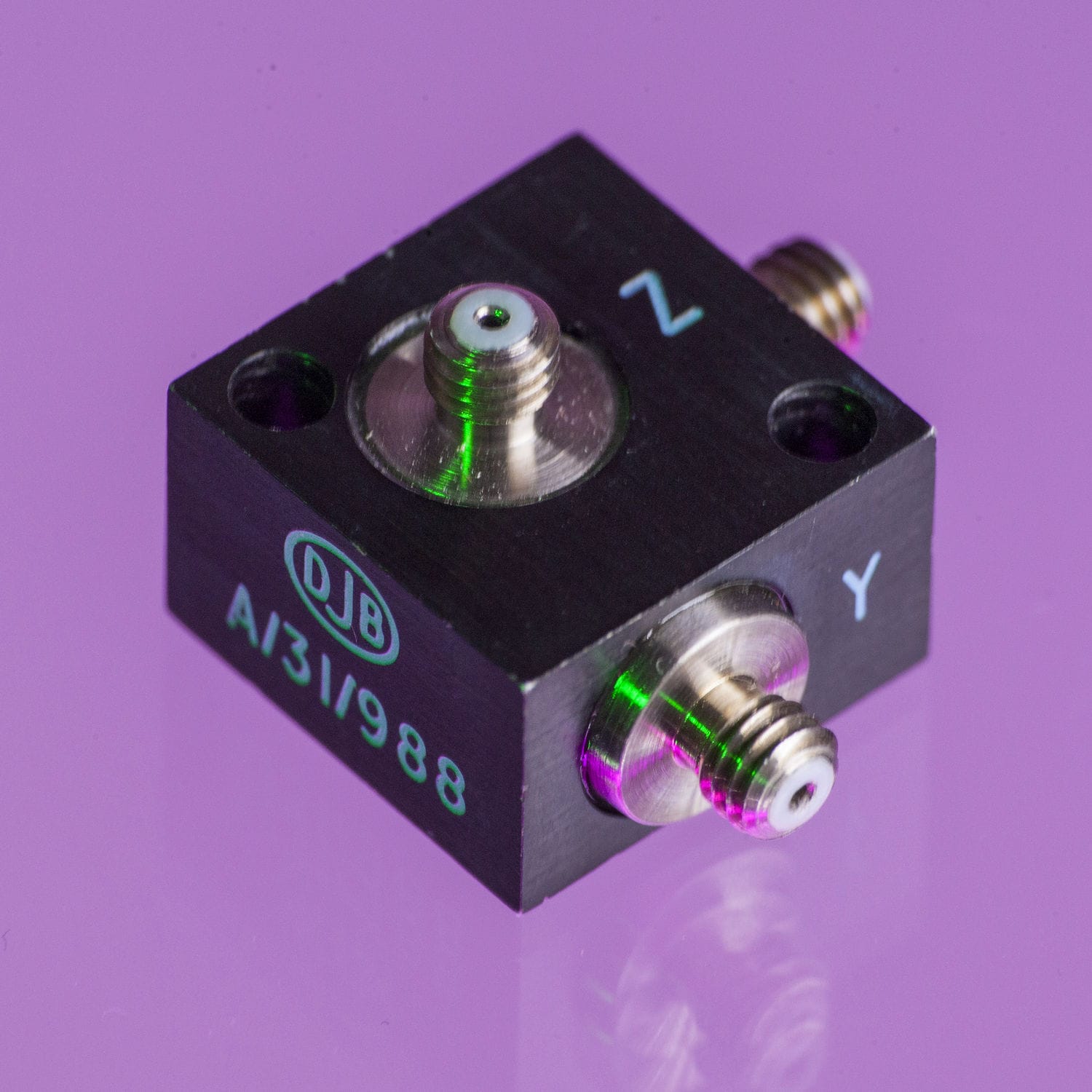 Triaxial accelerometer A/31 DJB Instruments UK Ltd piezoelectric