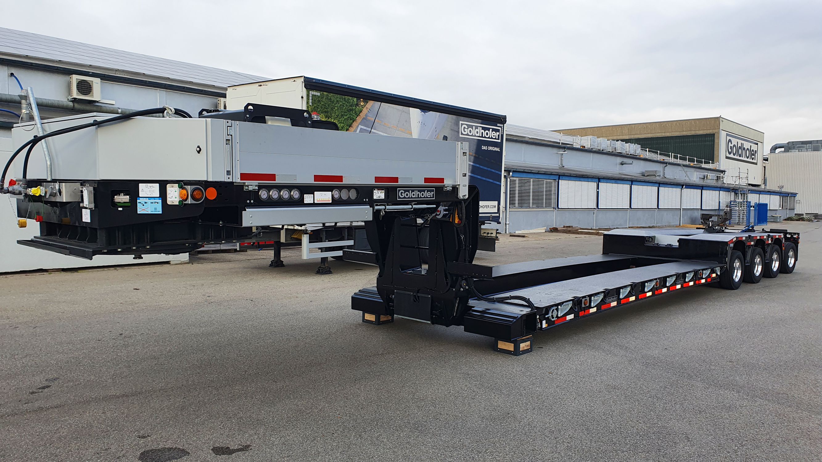 Flatbed semi-trailer - STZ-VL 3 - Goldhofer - gooseneck / 4-axle / towed