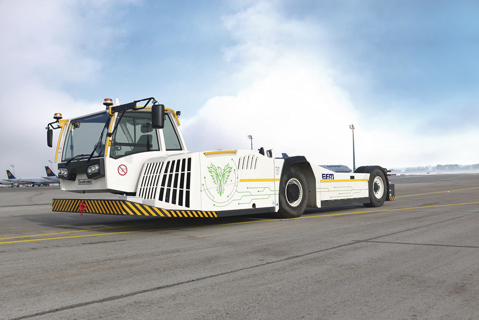 Aircraft tractor - »PHOENIX« AST-2E - Goldhofer - diesel / 4 Aircraft tractor - »PHOENIX« AST-2E - Goldhofer - diesel / 4