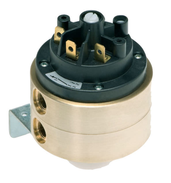 Mechanical pressure and vacuum switch 630 HUBA CONTROL