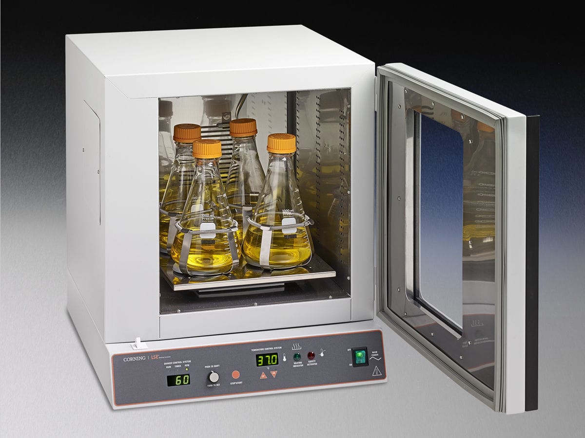 Shaking Incubator - Corning® LSE™ - Corning Life Sciences - Laboratory ...