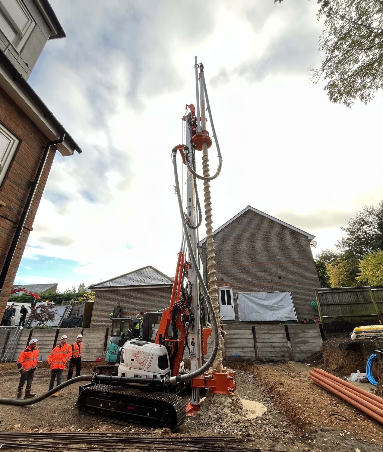 Continuous flight auger (CFA) drilling rig - TT5 CFA - TESCAR Srl ...