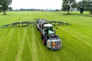 tractor-mounted salt spreader 1