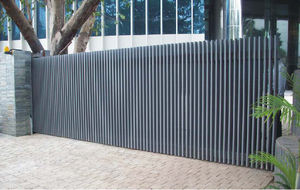 sliding gate