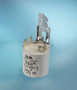 band-pass electronic filter