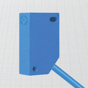 电感式接近传感器