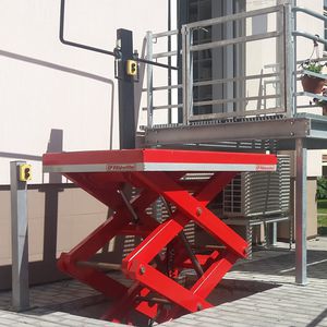 disabled access scissor lift