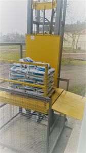 hydraulic lifting device 1