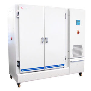 plant growth chamber
